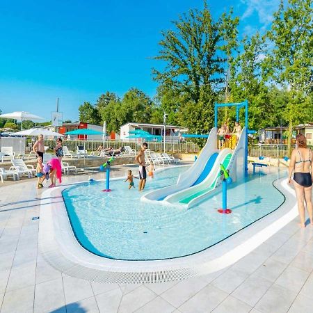 Camping Bijela Uvala - Eurocamp I Homair โปเรช ภายนอก รูปภาพ
