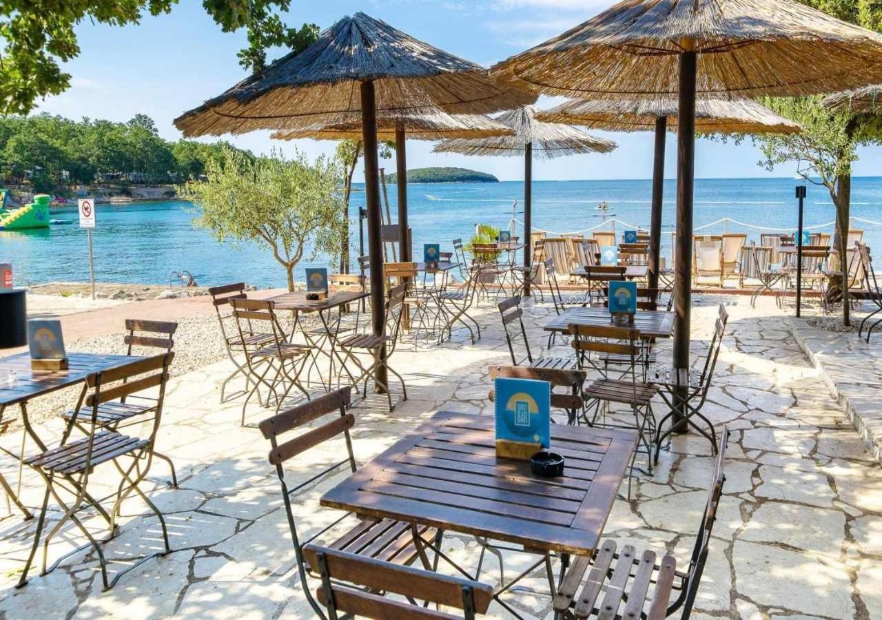 Camping Bijela Uvala - Eurocamp I Homair โปเรช ภายนอก รูปภาพ